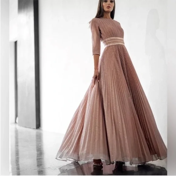 Mac Duggal Shimmering Ballgown A-Line Dress NWT 6 Rose Gold - Picture 1 of 10